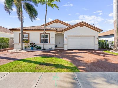 8914 NW 168th St