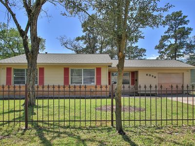 Property at 6326 Guadalupe St, Houston, TX