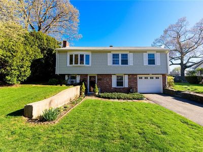 8 Gillooly Dr