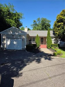 Property at 2465 New York Ave, Melville, NY