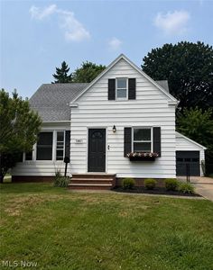 Property at 1382 Sunset Rd, Mayfield Heights, OH