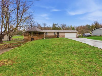 155 Parkwood Dr