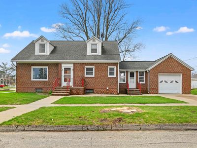 Property at 206 2nd St SW, Farley, IA