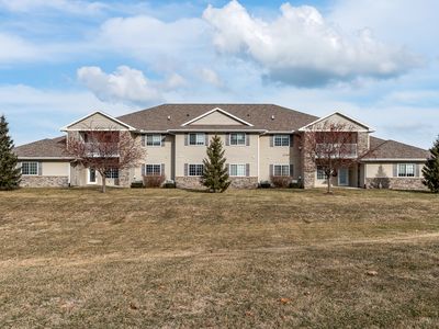 210 E Franklin St APT 101