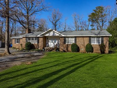 540 Lakeshore Dr
