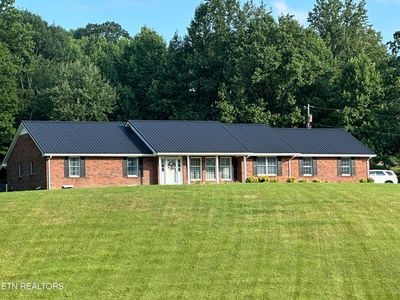 5064 Dr Thomas Walker Rd
