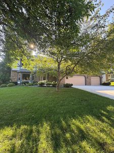 8887 Dallas Ln N