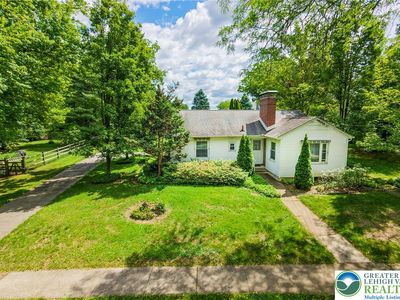 133 Frost Ave