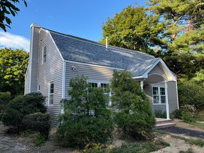 4 Barnes Road