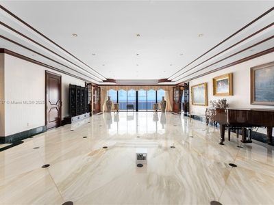 5757 Collins Ave PENTHOUSE 4