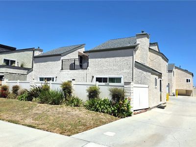 16692 Dolores Ln