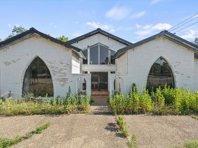 11102 Ferndale Rd