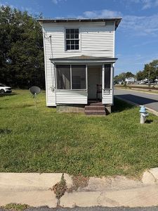 239 N 5th St