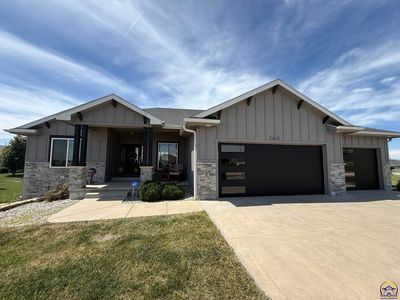 2615 Twin Lakes Dr