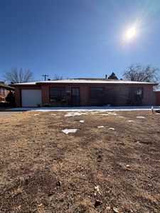 8906 Lexington Ave NE