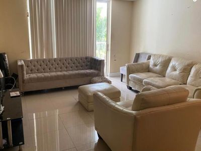 486 NW 165th St Road #B-206
