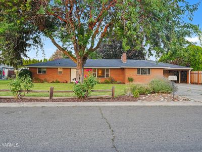 411 S 60th Ave