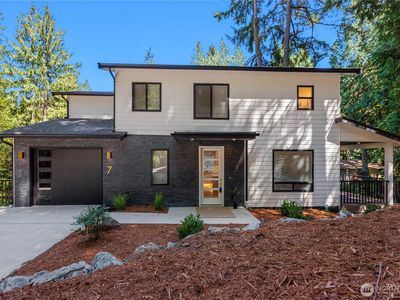 7 Maple Court