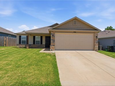 956 S Brambling Ln