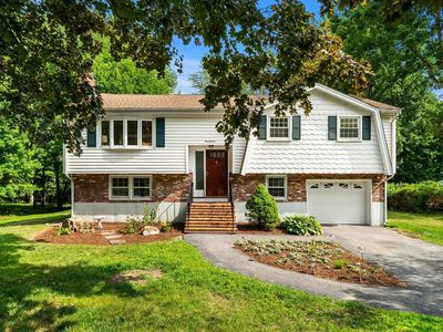 21 Freeport Dr