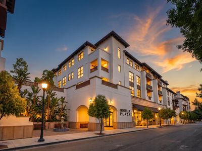 657 Walnut St #331