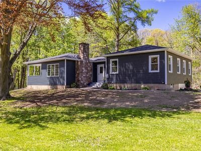 16 Pine Hill Rd
