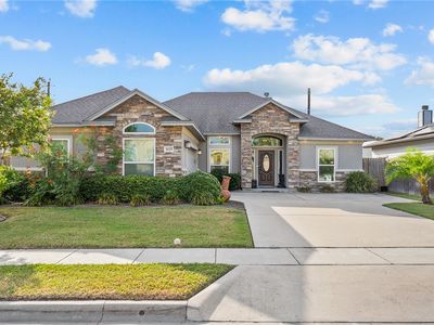 3025 Neches Dr