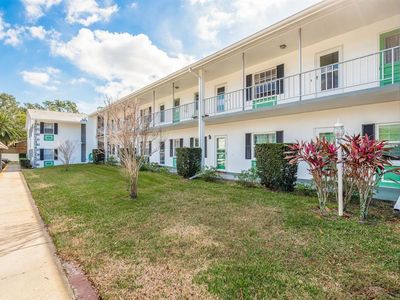 200 Glennes Ln APT 205
