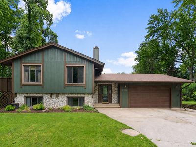 2337 Four Seasons Pkwy