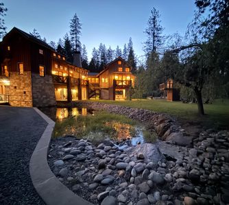 2986 Lakemont Dr