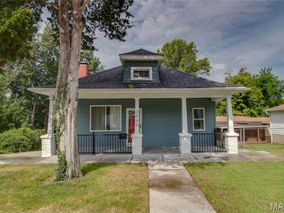 3000 Alby St