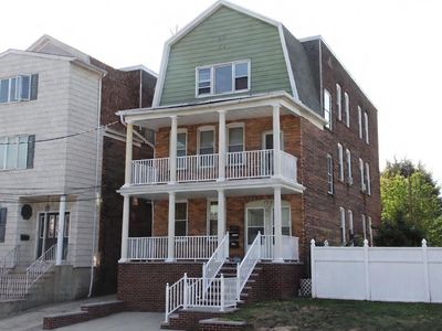 123-125 Newman Ave