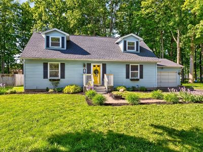 Property at 39 Timberwood Dr, Hilton, NY