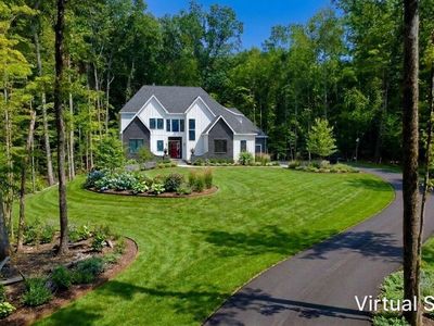 44 Ruggles Road