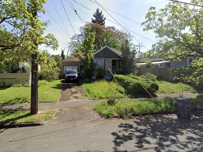 5614 NE 9th Ave