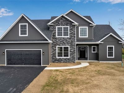 28 Hickory Ln
