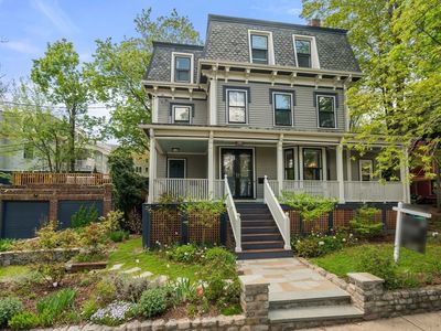 14 Gordon St