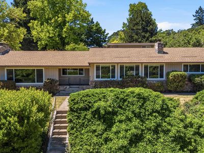1740 NW Woodland Dr