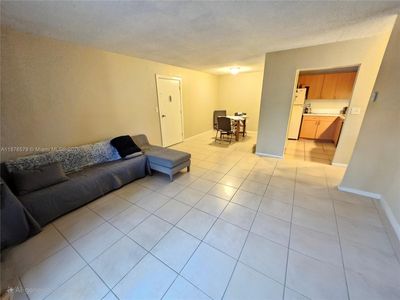 411 Executive Center Dr APT 209