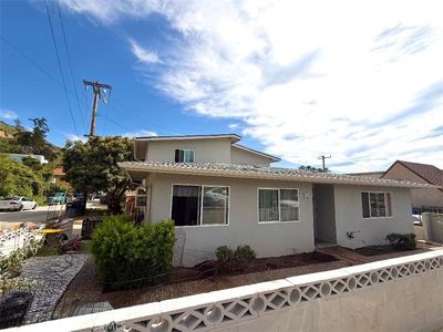 6840 Santa Barbara Ave