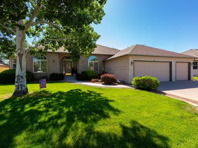 680 Moonridge Ct