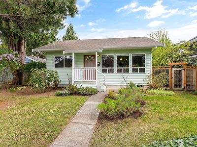 2716 Elm Street