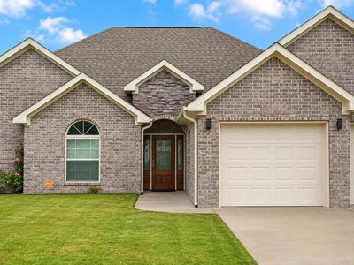 205 Shamsie Ln