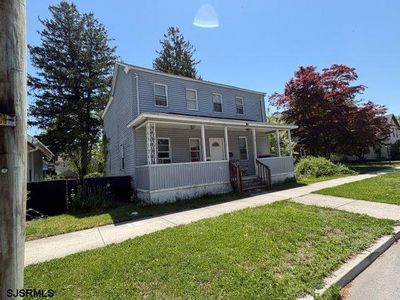 216 London Ave