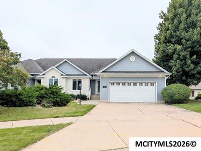 Property at 3247 Pinnacle Ct, Mason City, IA