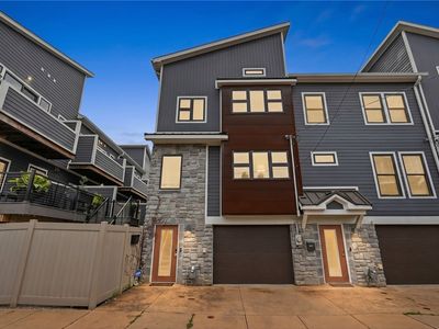 Property at 2652 Larkins Way, Pittsburgh, PA