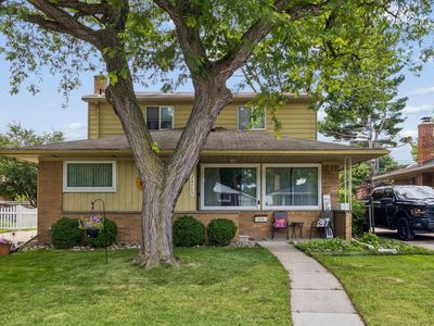 24705 Culver St