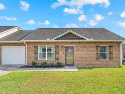 102 Dogwood Ct