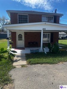 205 N 15th St