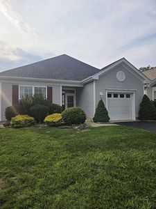 46 Goldensprings Dr